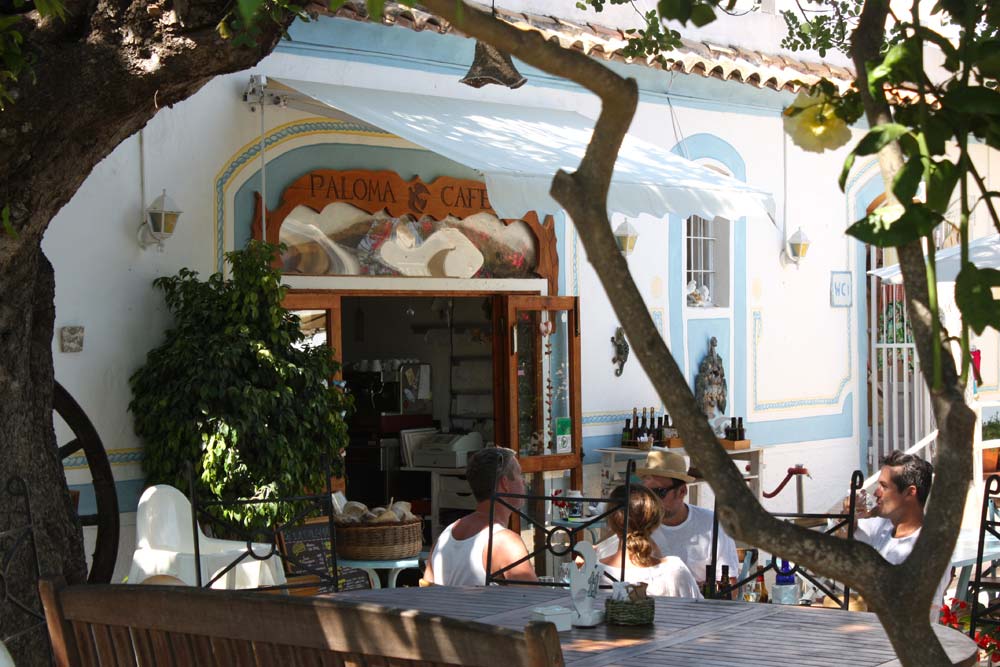 Paloma Café