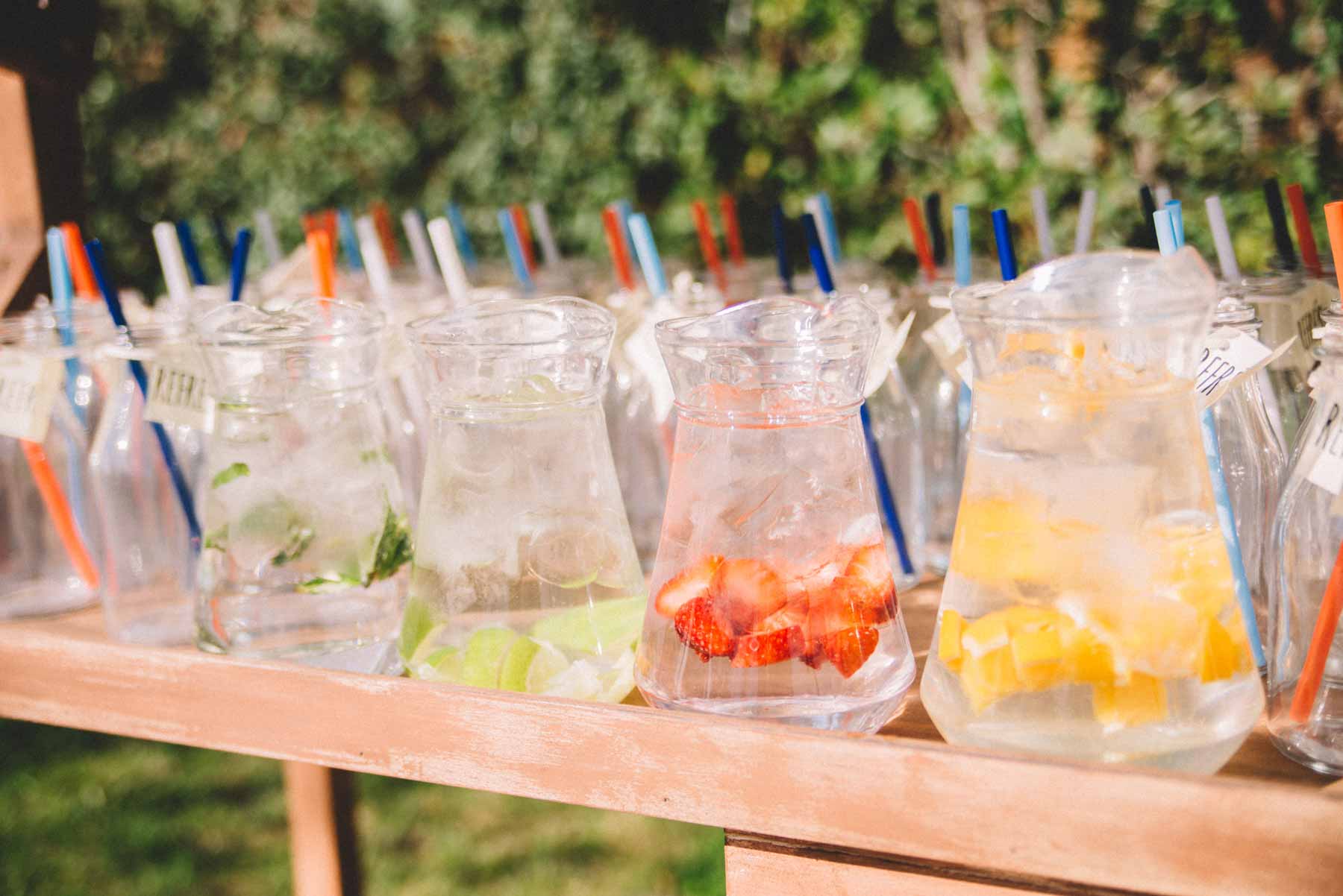Gerres d'aigua amb fruites