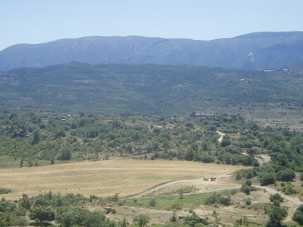 foto Torre d’Erbull: pollastres envoltats de natura - 6