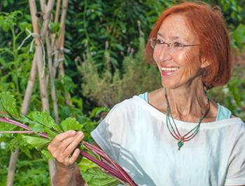 Olga Cuevas, Dra. en Bioquímica, autora de dos llibres divulgatius d’alimentació saludable i de tractaments naturals