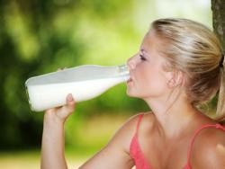 Se’t posa bé la llet de vaca?